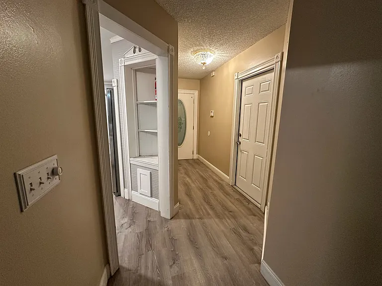 1724 Chatham Cir — Photo 12