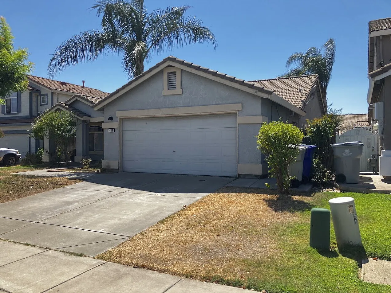 1429 Jantzen Ave photo 1