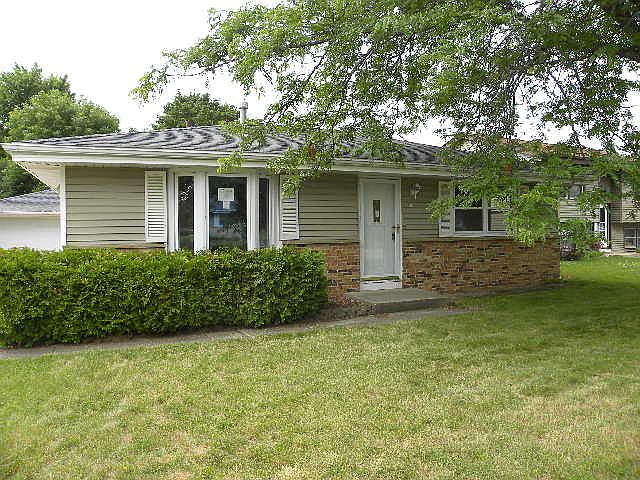 1st image of 865 Lois Ct