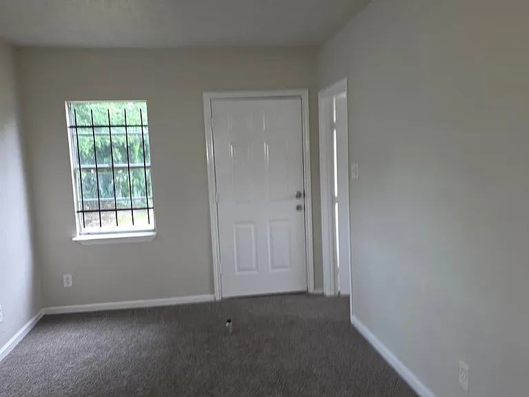 242 Bolden St — Photo 6