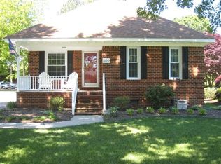 560 Hillwell Rd, Chesapeake, VA 23322