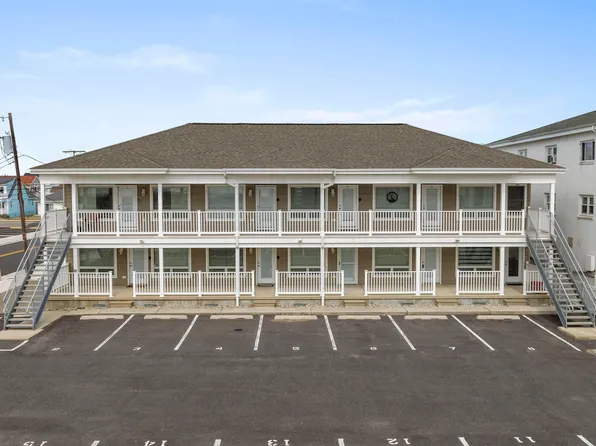 411 E Toledo Ave #8, Wildwood Crest, NJ 08260