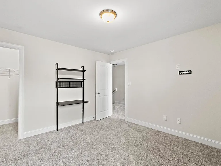 429 Nantucket Trl — Photo 16
