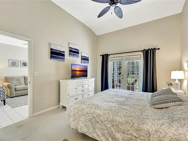 8228 Twelve Oaks Cir #323 — Photo 14