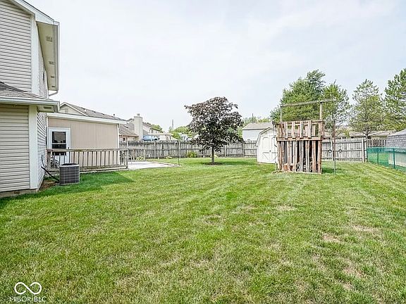 4th image of 11052 Oakspring Dr