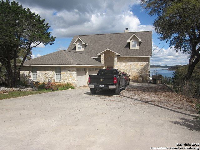 1st image of 2559 Lakeview Dr