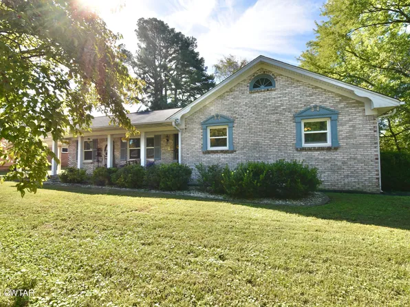 134 Charjean Dr, Jackson, TN 38305