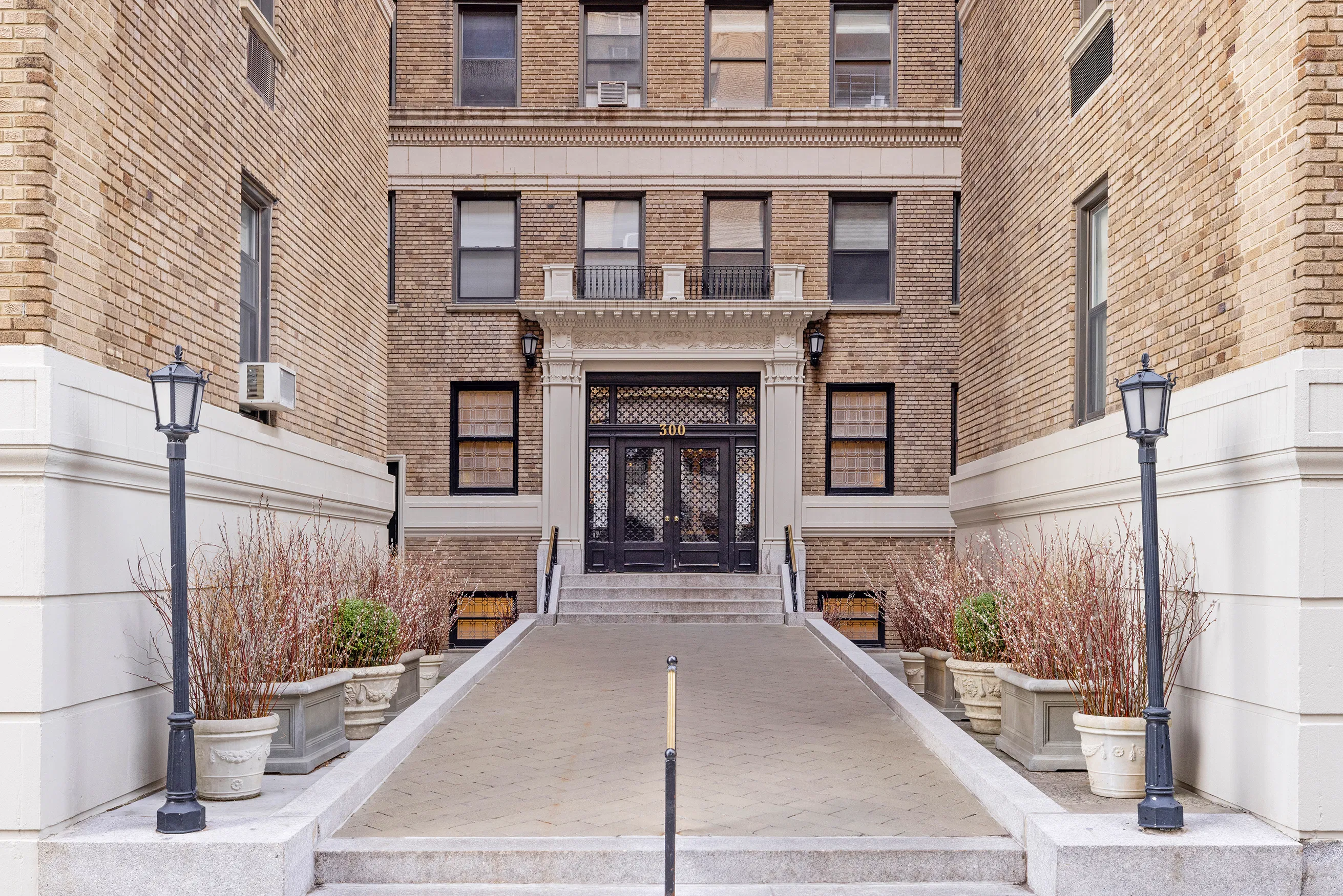 300 Riverside Drive #8E in Upper West Side, Manhattan | StreetEasy