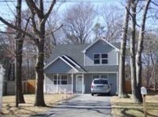 58 Hounslow Rd, Shirley, NY 11967