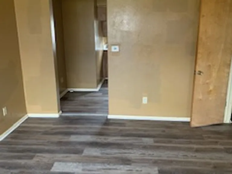 225 Miriam Dr #A — Photo 2