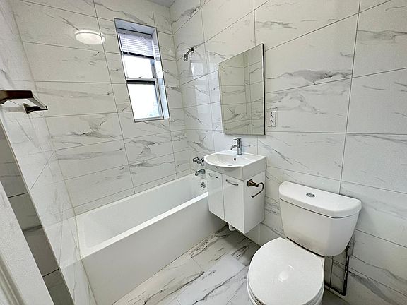 5th image of 633 Bergen Ave #29B