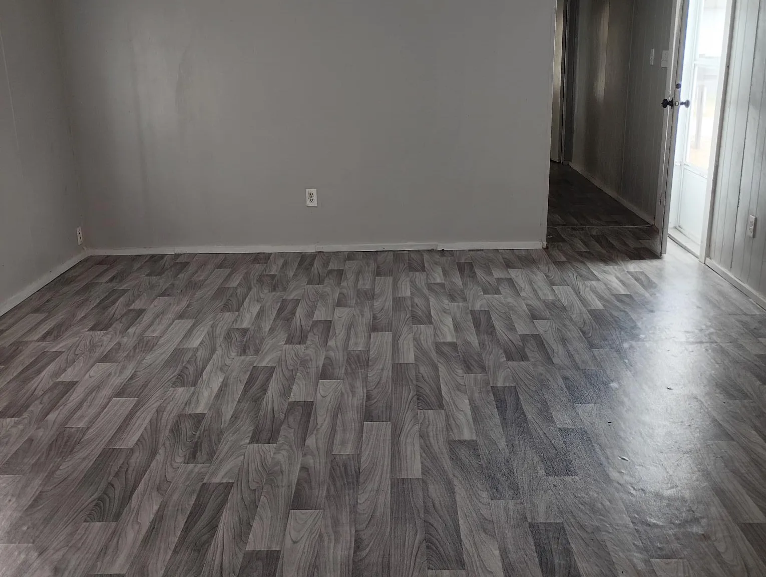 3 bed, $875 — Photo 2