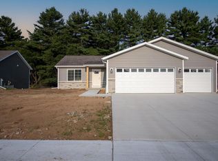 5566 Golla Rd, Stevens Point, WI 54481