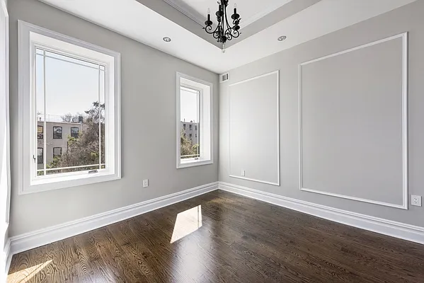 Sold by Nest Seekers International | media 20