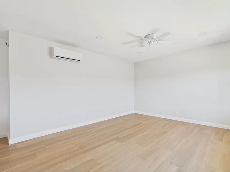 2372 Florencita Ave #21 — Photo 4