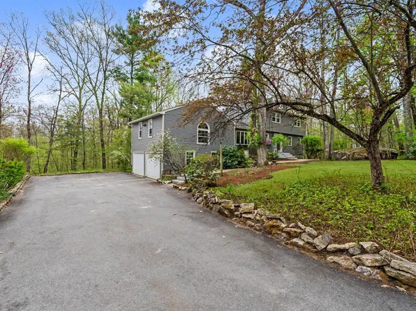 29 Old Sawmill Road, Bedford, NH 03110
