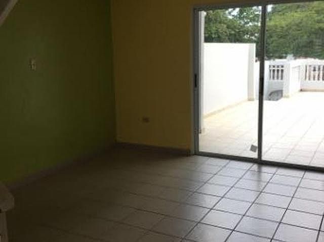 2nd image of A46 Calle Villa Granada