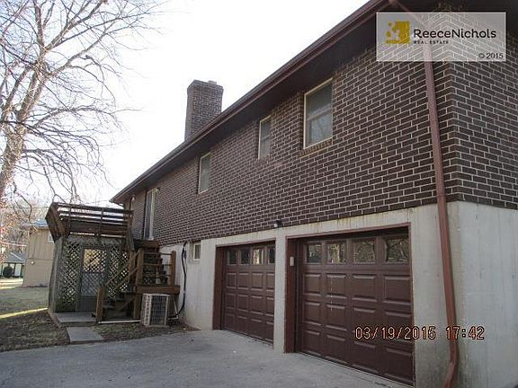 3rd image of 7103 Waverly Ave