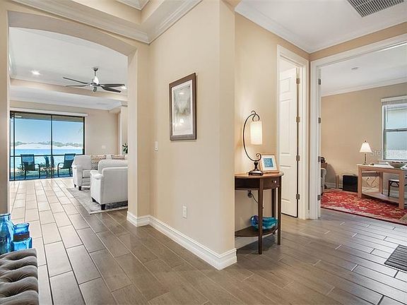 5th image of 263 Toscavilla Blvd