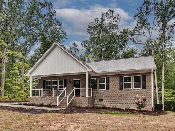5036 Red Fox Trl, Asheboro, NC 27205