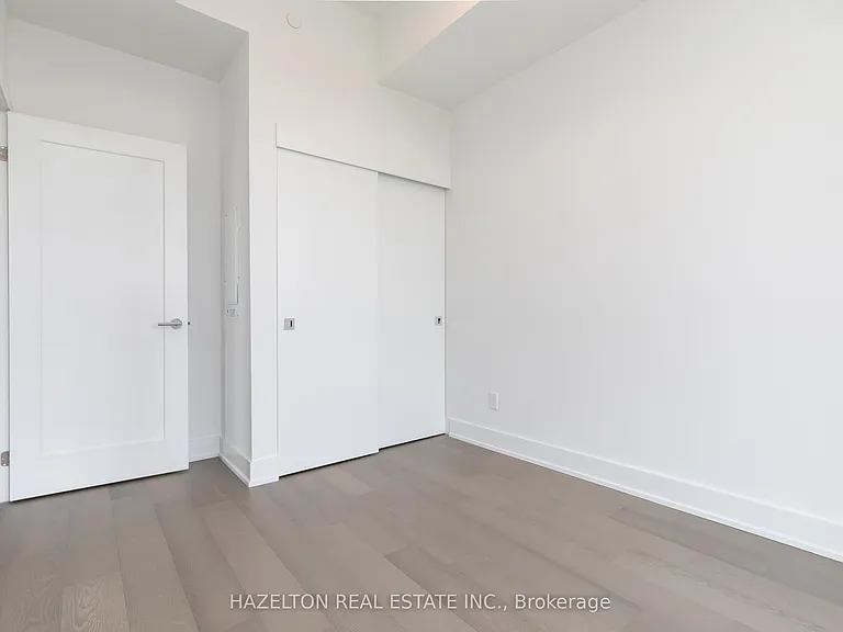 8 Manor Rd W #904 — Photo 20