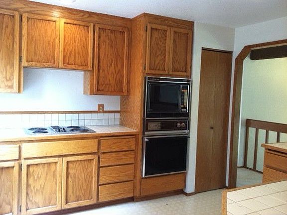 2nd image of 17901 NE 160th St