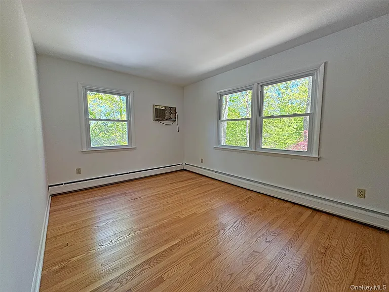21 Young Rd — Photo 12