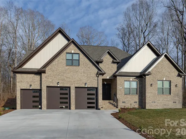 3802 Lyle Creek Ave NE, Conover, NC 28613