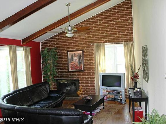 3rd image of 3403 Nevius St