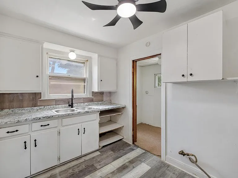 242 Crocker Blvd — Photo 5