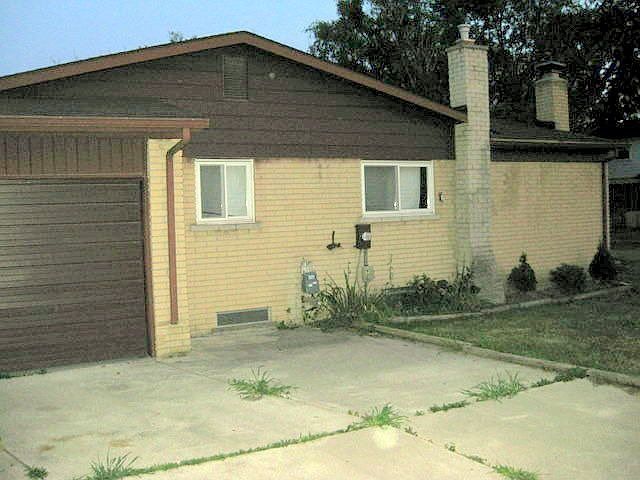Garage Side