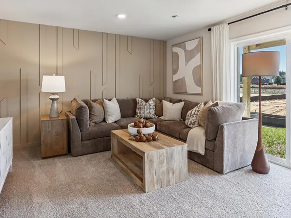 25 Forest Park Dr, Waretown, NJ 08758