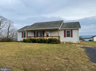 450 N Summit Ave, Woodstock, VA 22664