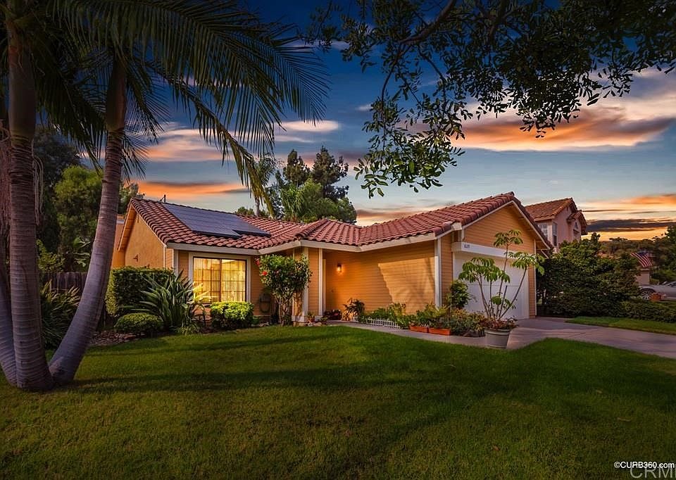 2nd image of 1629 Avenida Oceano