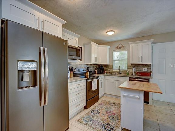 5th image of 14046 Vivian Dr #A