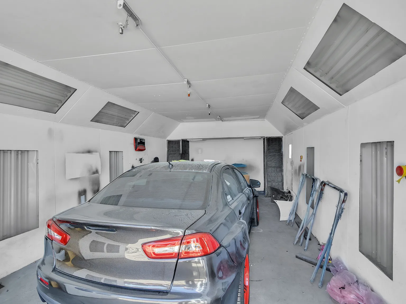 4 bed, 3000 sqft, $8,000 — Photo 3