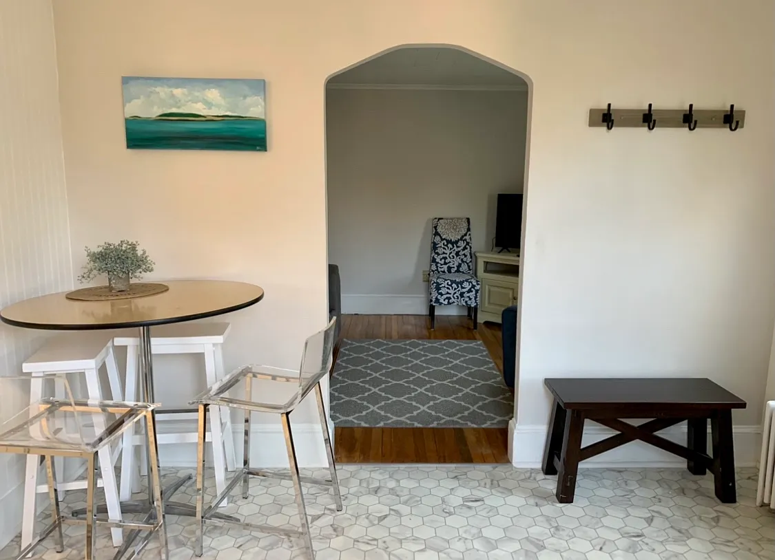 2 bed, 750 sqft, $2,250 — Photo 1