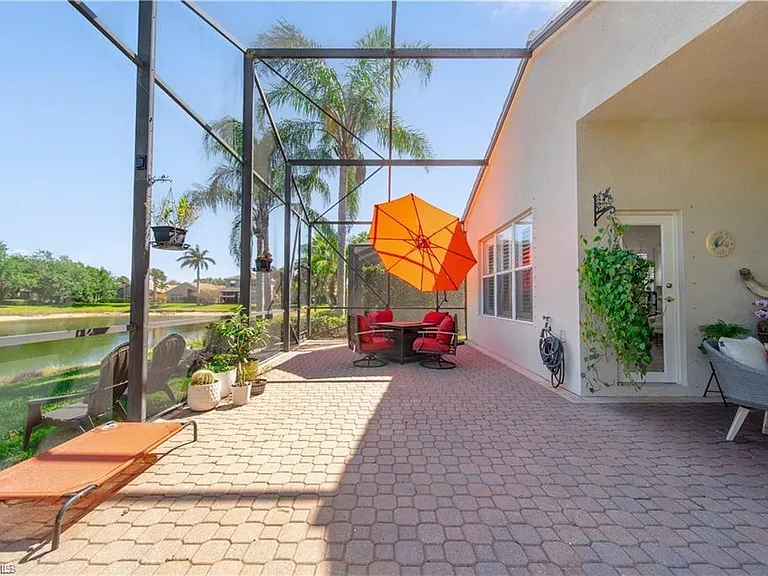 1638 Triangle Palm Ter — Photo 20