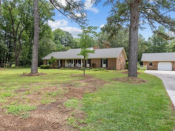 2nd image of 3249 Pioneer Ln