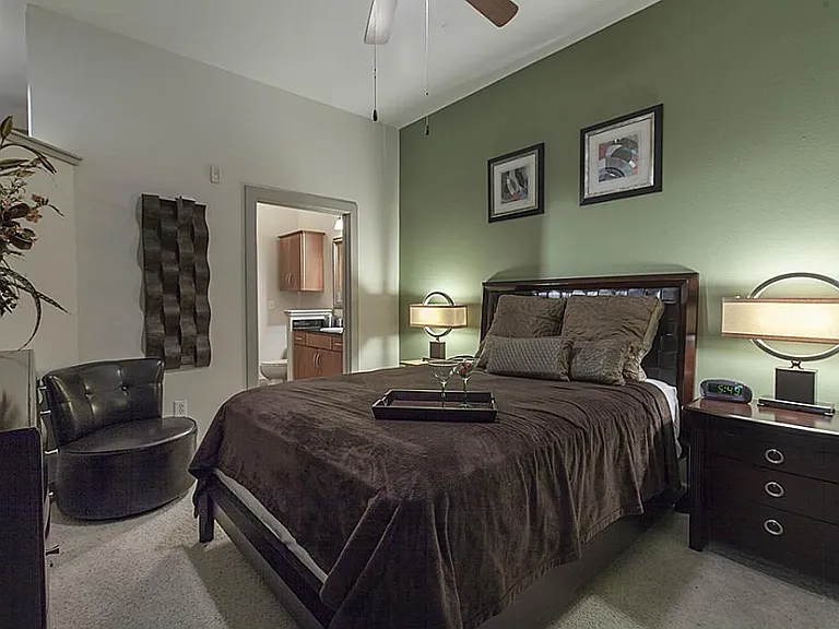Guest/Second bedroom
