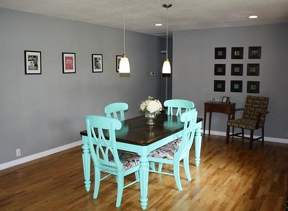 4th image of 1004 E Kaskaskia St