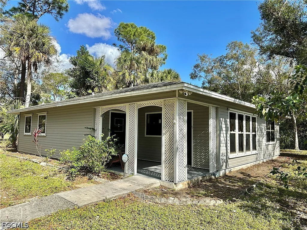2 bed, 2.0 bath, 1502 sqft, $1,800 — Photo 1