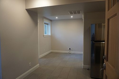 3rd image of 5926 California St