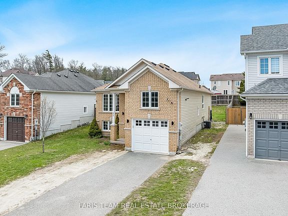 3rd image of 92 Wesley Ave