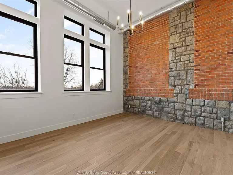 247 Brock St #303 — Photo 17