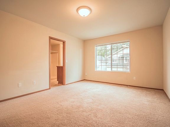 5th image of 1128 139th Pl SW