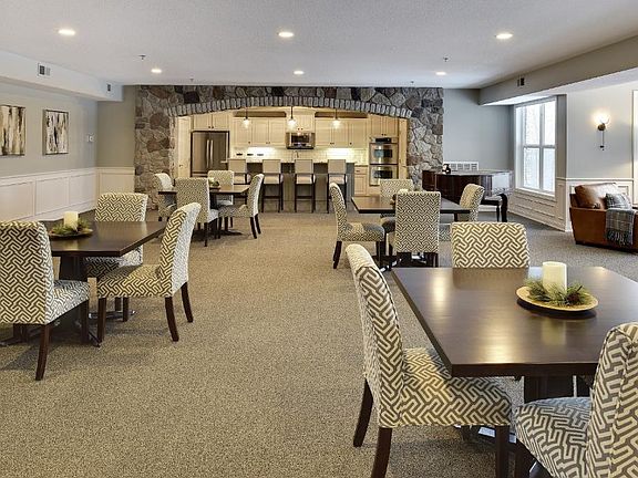 3rd image of 2670 Kelley Pkwy Unit 204