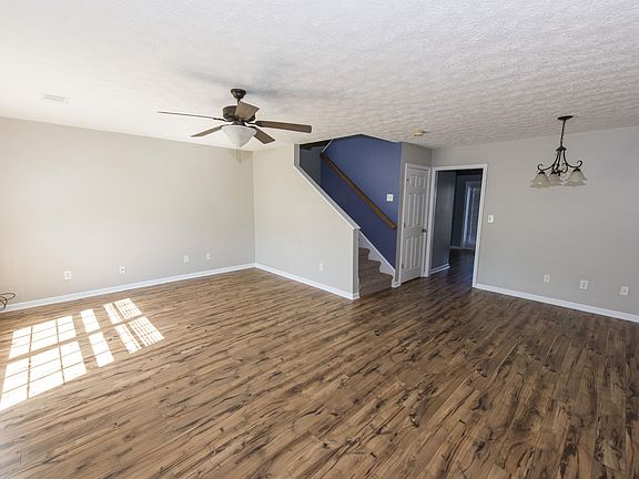 2nd image of 2118 Winding Oak Dr