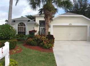 337 Hammocks Trl, Greenacres, FL 33413