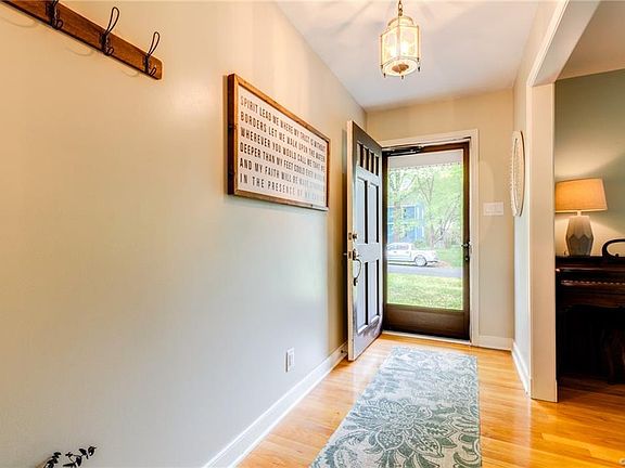 5th image of 116 Redmead Ln